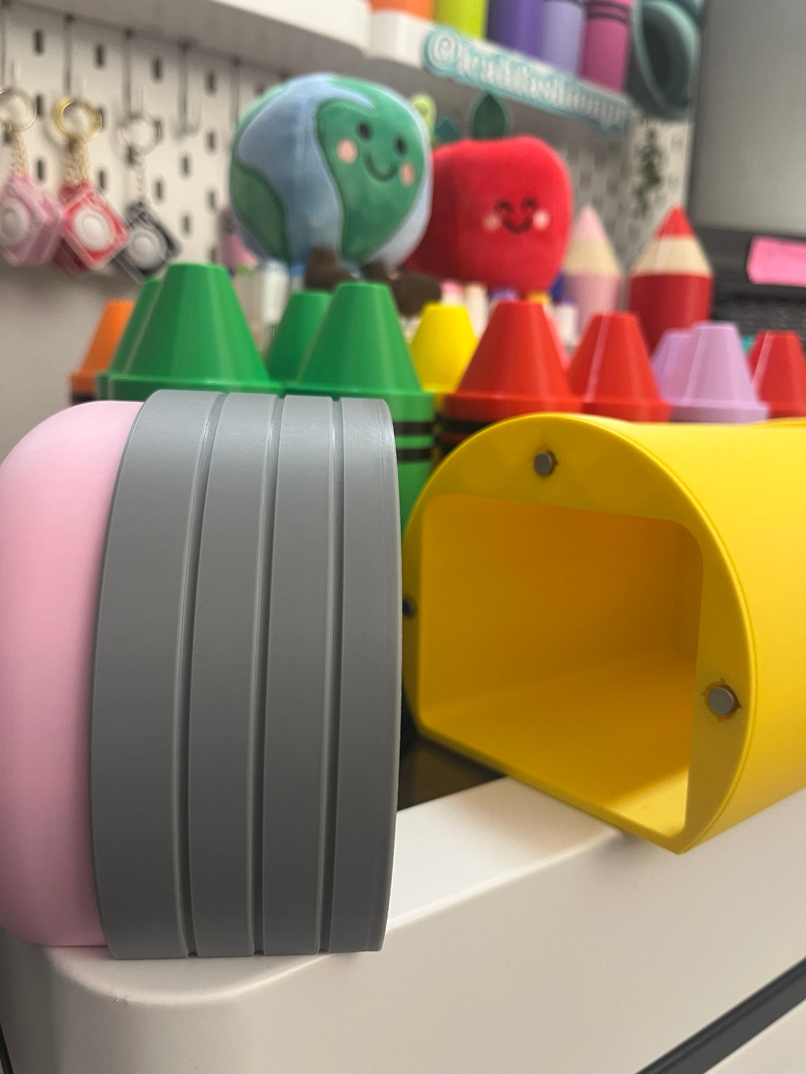 Apertura del dispensador de Kleenex 3D