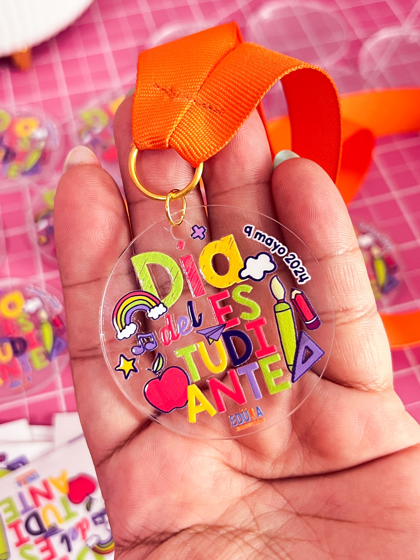 Medallas en acrílico clear UV DTF