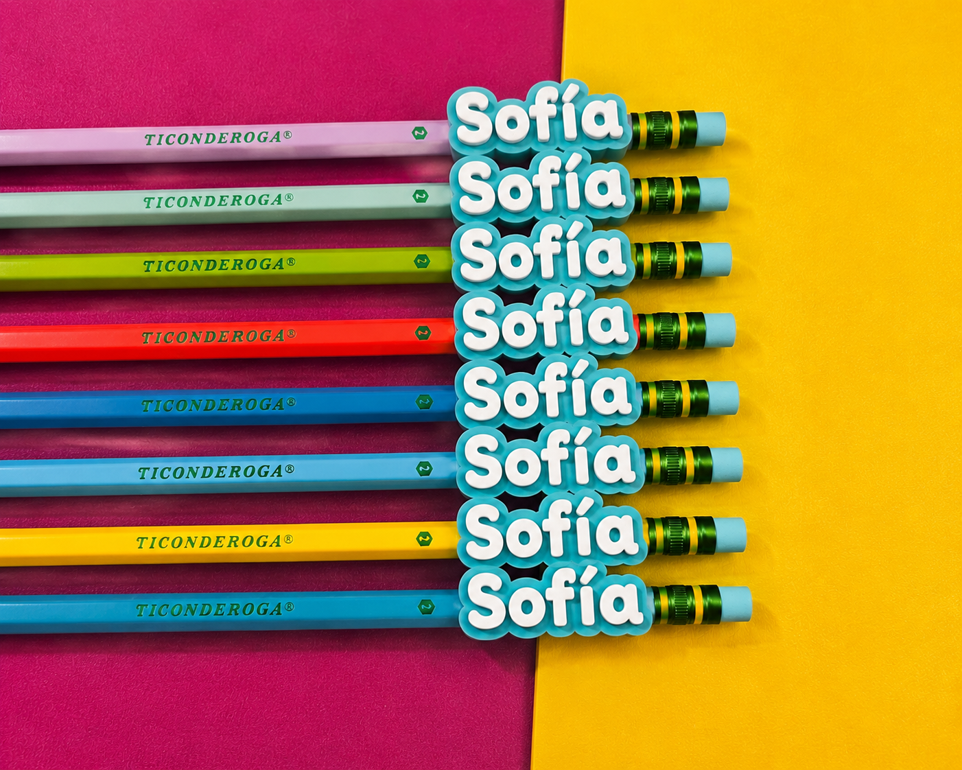 Nombres 3D personalizados para lápices en color turquesa
