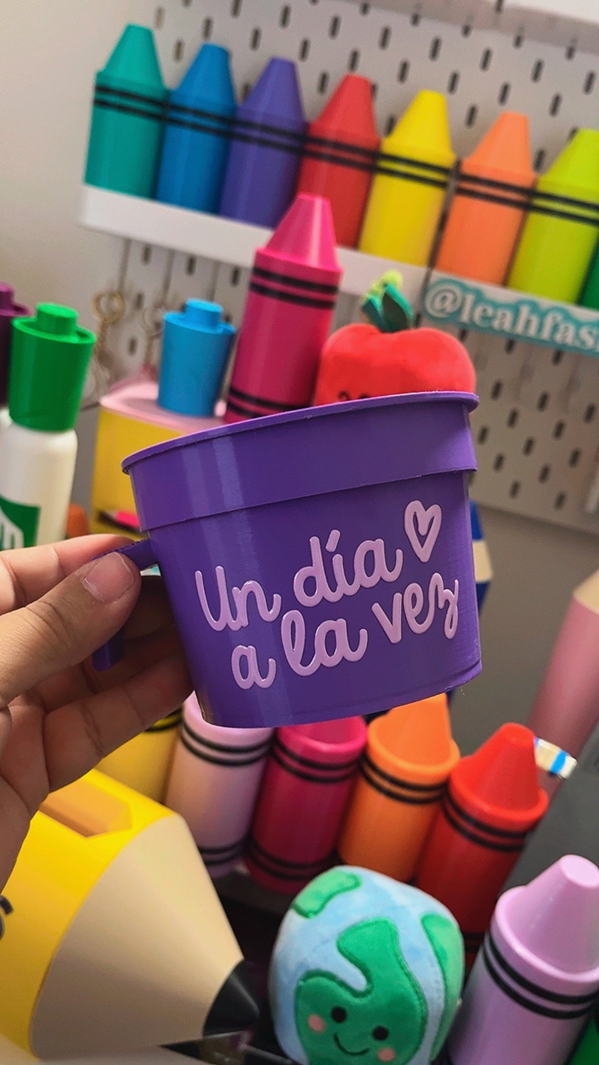Tacita de mantequilla decorativa 3D morada personalizada